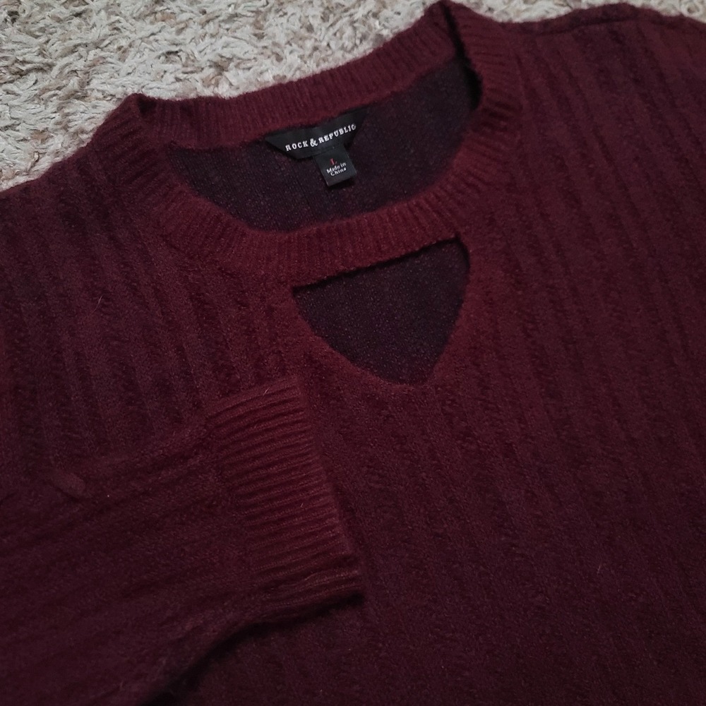 Rock & Republic Sweater Womens Large Burgundy‎ Ribbed Lace Up Sleeve Cutout Neck